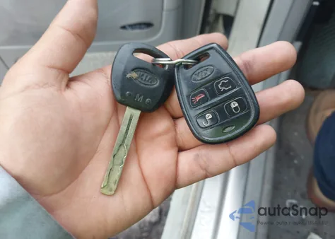 2005 Kia Amanti из США, поврежденный, VIN KNALD124555051766